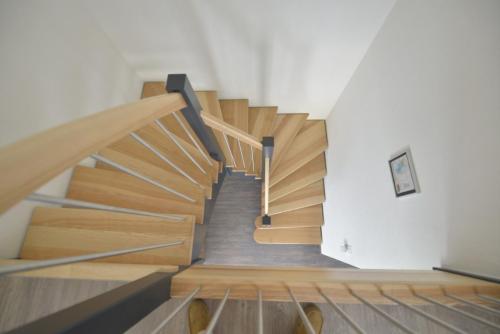 2020.09.21_StaviaBois_escalier-_039_web-scaled